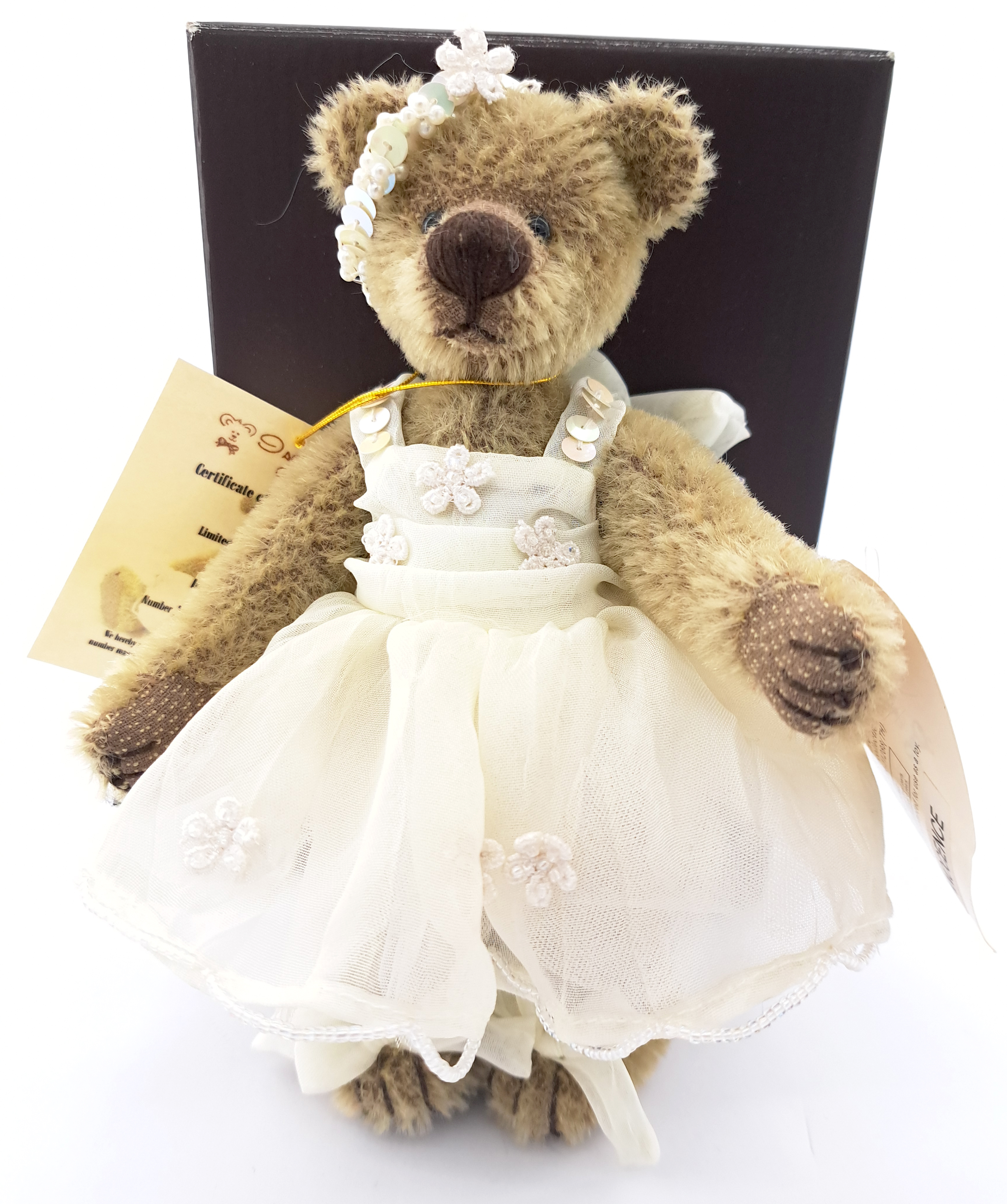 Charlie Bears Isabelle (Bear Studio) Innocence teddy bear - Image 2 of 5