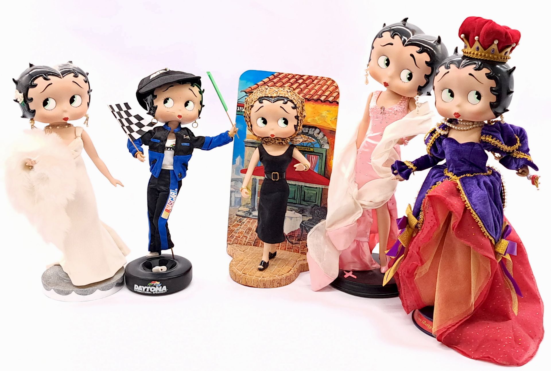 Quantity of Betty Boop Porcelain Dolls