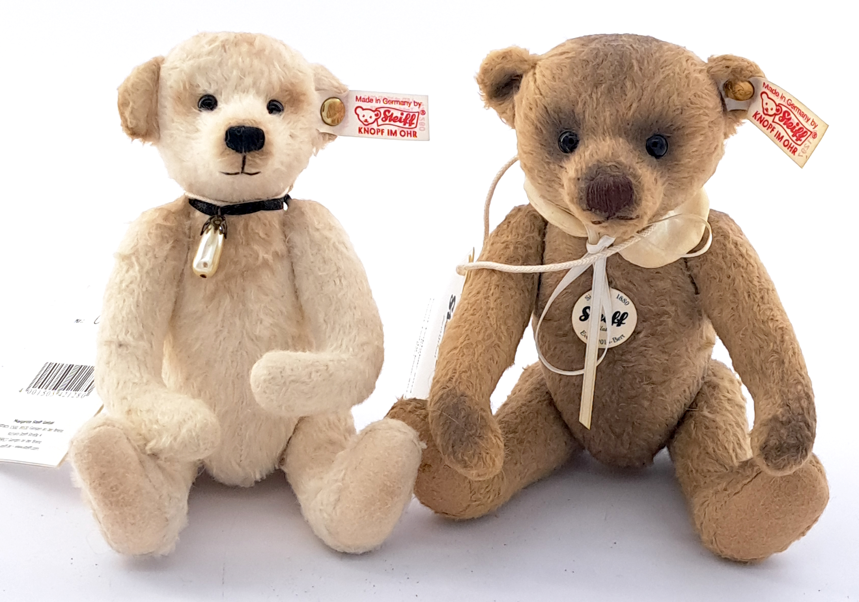 Steiff Club event teddy bear pair
