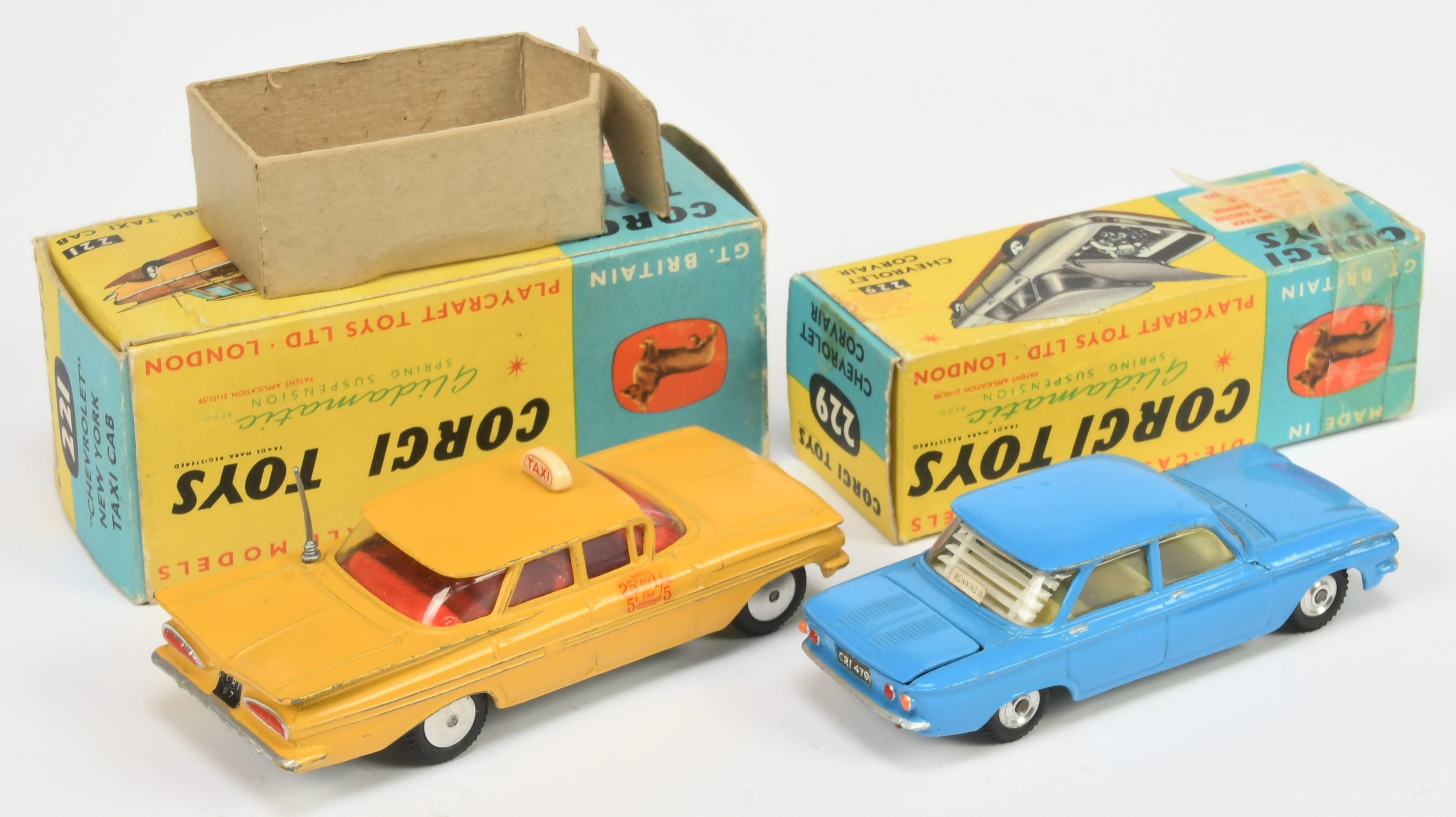 Corgi Toys 221 Chevrolet Impala "New York Taxi" - Yellow Body, red interior, silver trim, flat sp... - Image 2 of 2