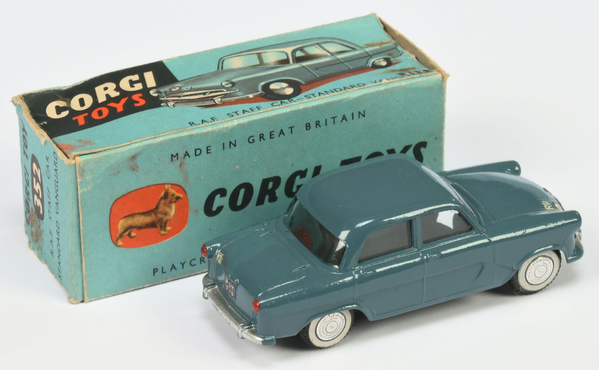Corgi Toys 352 Standard Vanguard "RAF" Car - Greyish-blue, silver trim, flat spun hubs (Accessory... - Bild 2 aus 2
