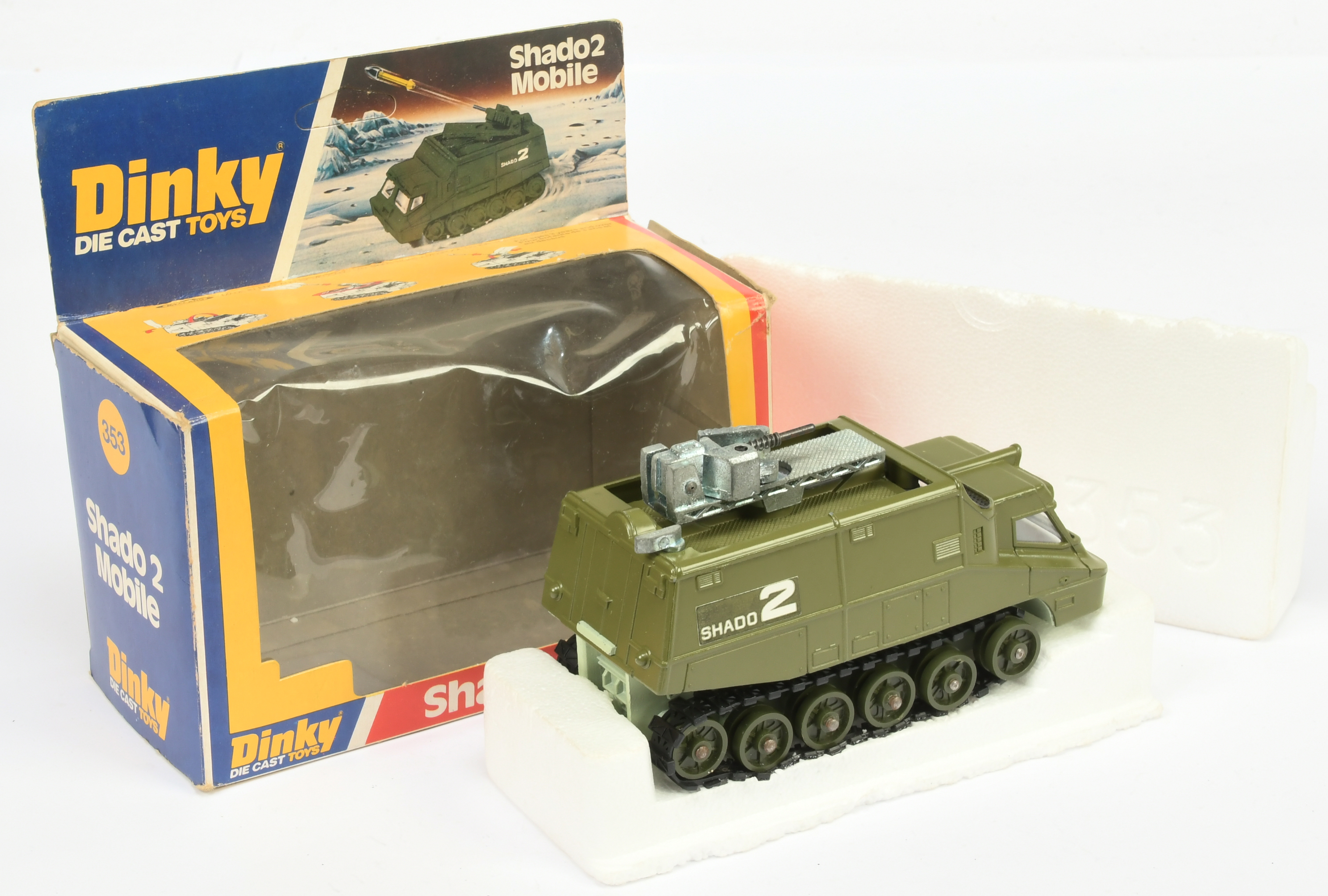 Dinky Toys 353 "UFO" Shado 2 Mobile - Green including large rollers with black rubber tracks , pa... - Image 2 of 2