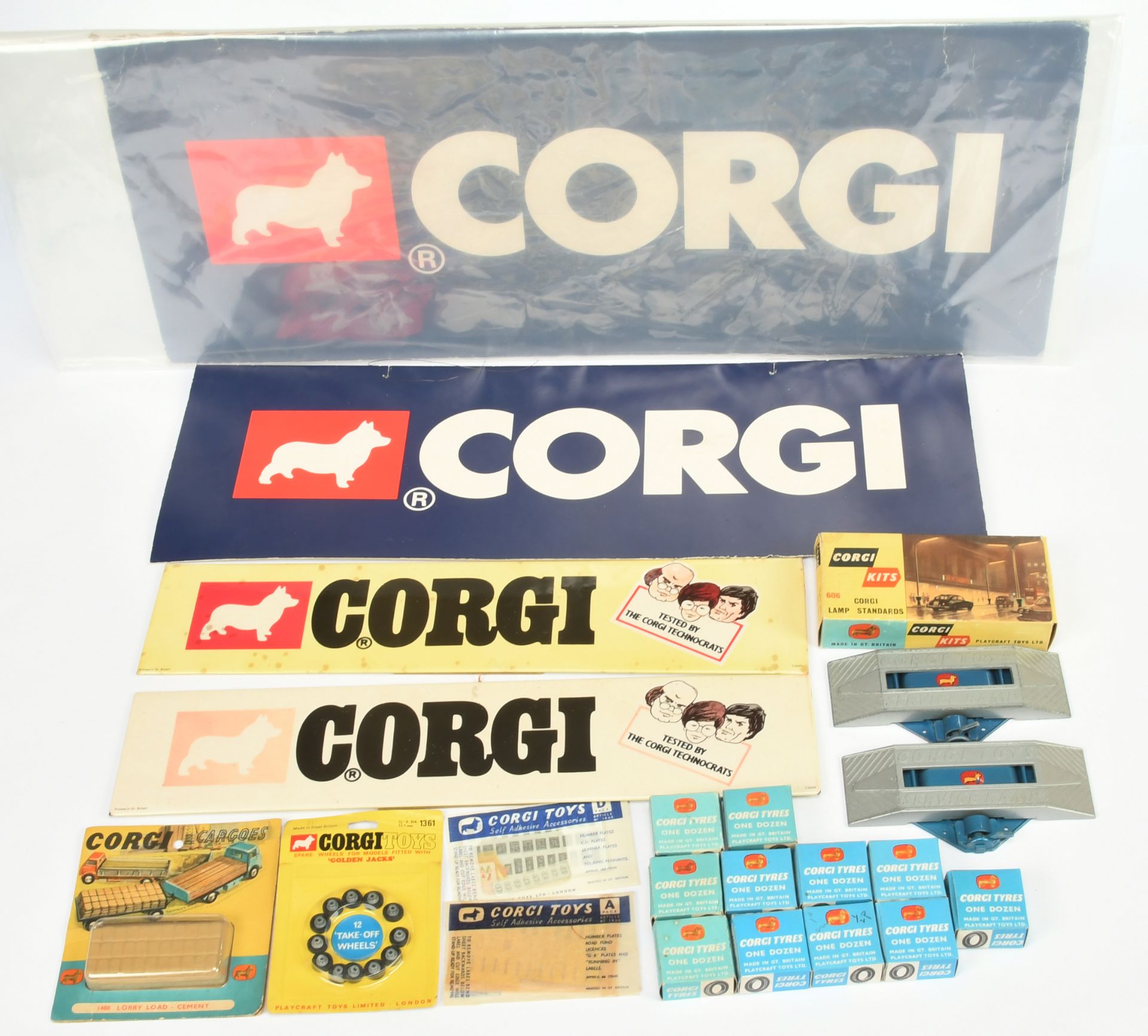 Corgi Toys miscellaneous  Group To Include 1361 "Golden Jacks" Take-Off wheels, 1488 Lorry load c...