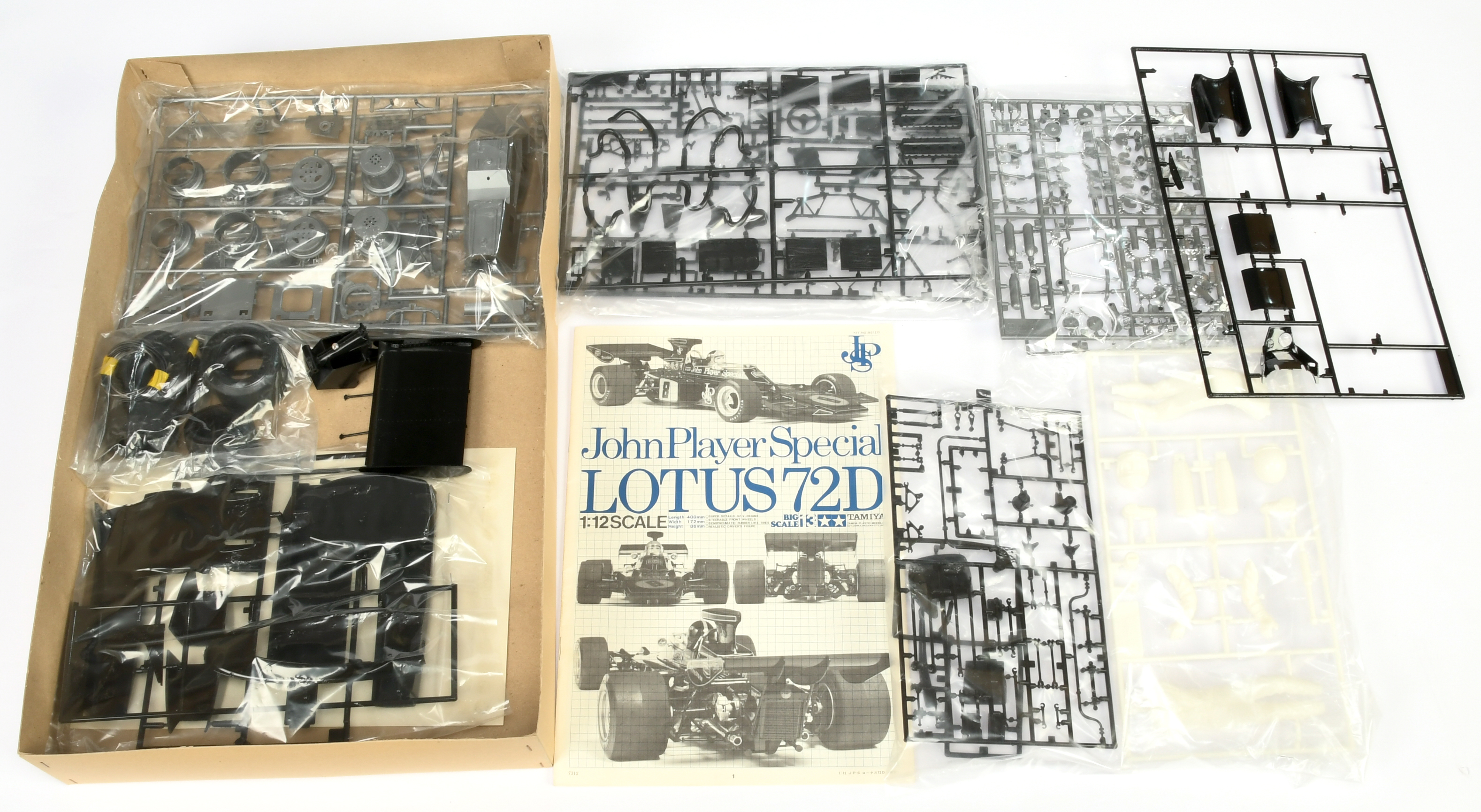 Tamiya (1/12th) Scale BS1213 Lotus 72D "John Player Special" Forumula 1 Racing Car Plastic Kit - ... - Image 2 of 2