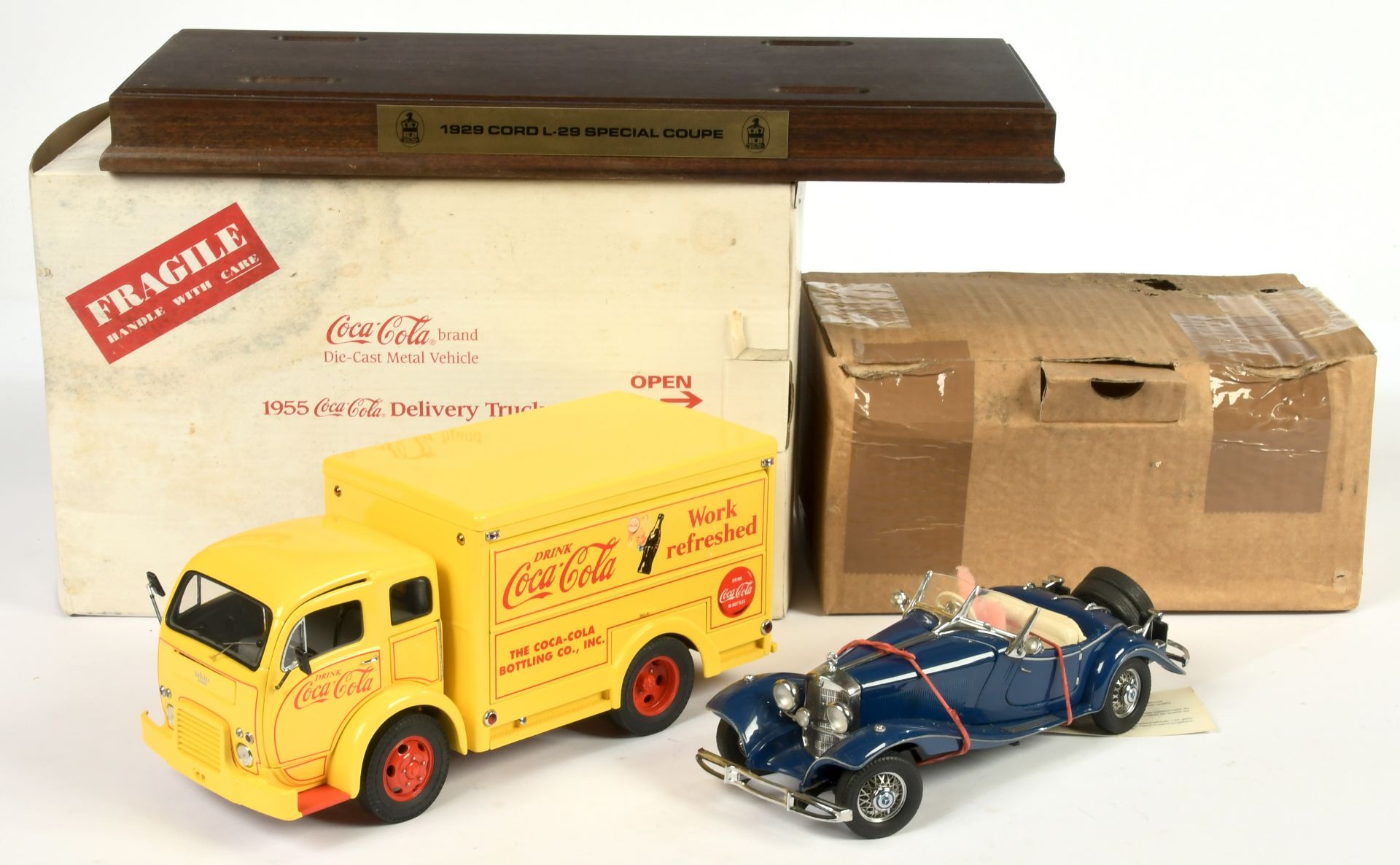 Danbury Mint (1/24th) 1955 "Coca-Cola" Delivery Truck - Yellow and Red with correct load - Mint i...