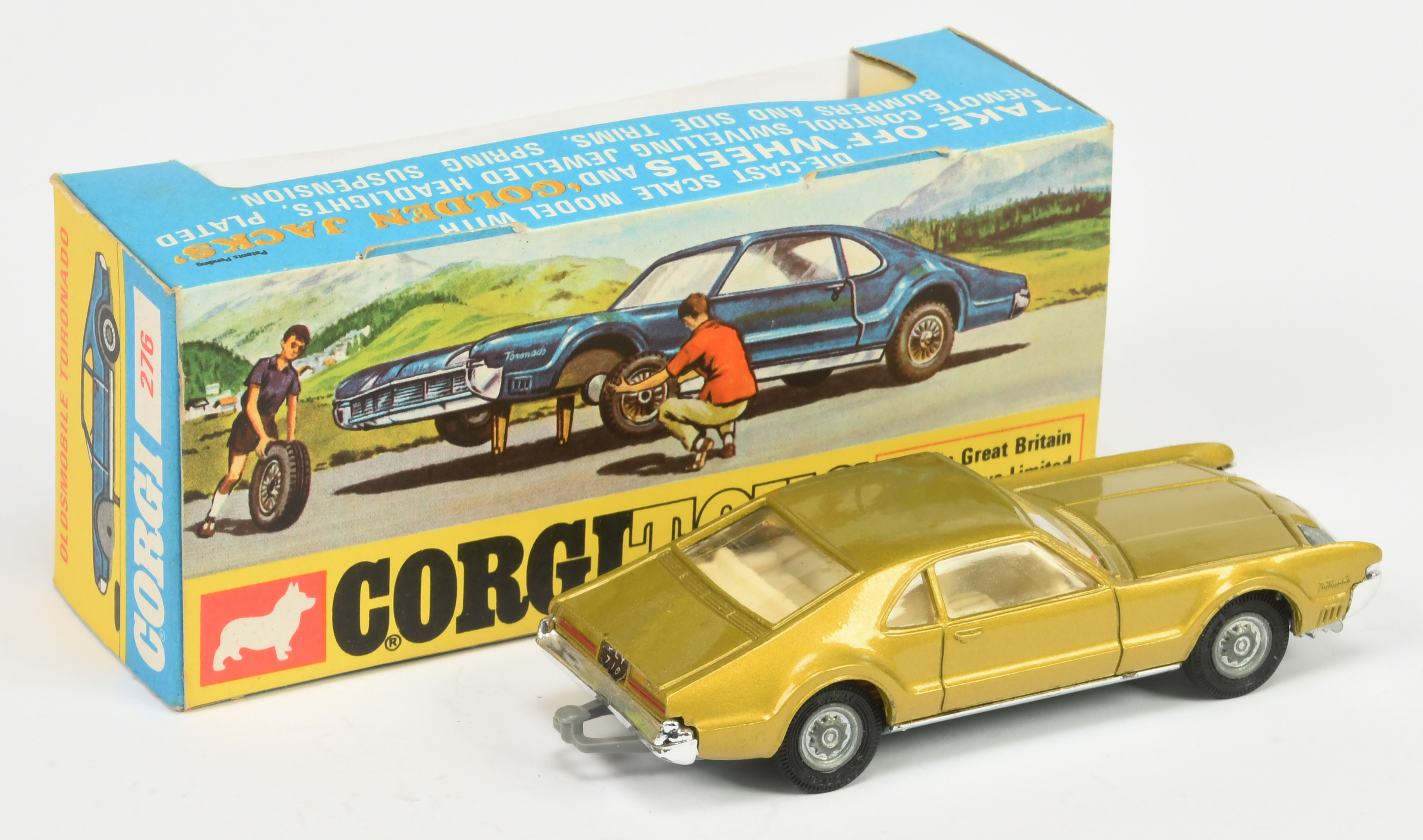 Corgi Toys  276 Oldsmobile Toronado - Metallic lime, cream interior, grey plastic tow hook and "G... - Image 2 of 2