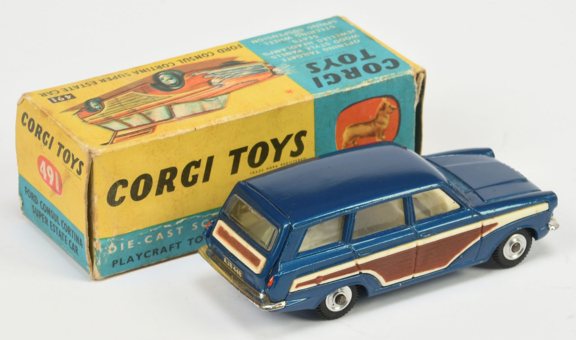 Corgi Toys 491 Ford Consul Cortina Super Estate Car - Blue body with wood effect side and rear pa... - Image 2 of 2