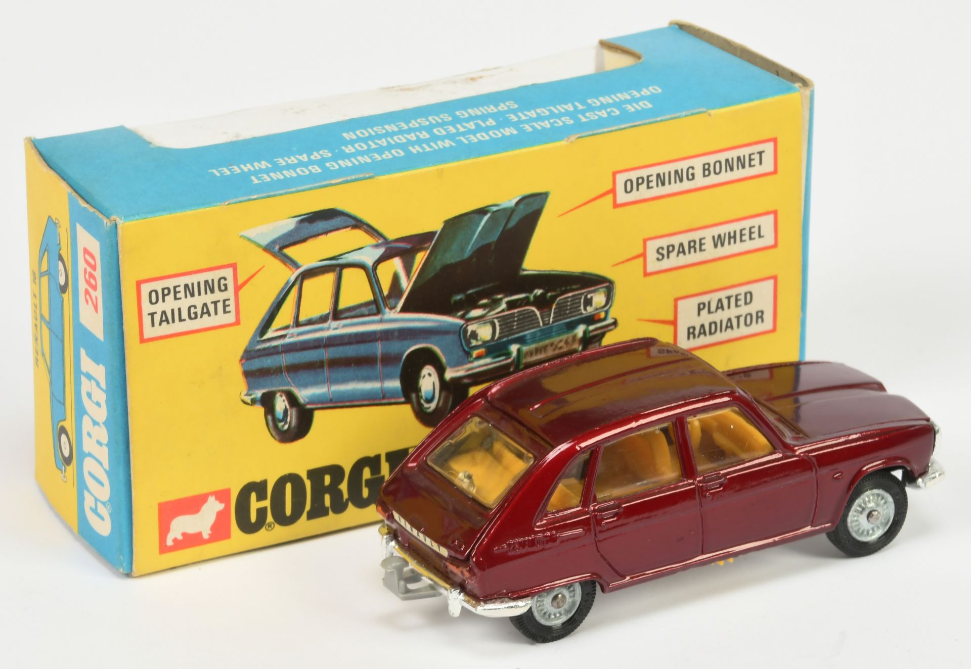 Corgi Toys  260 Renault 16 - Maroon, yellow interior, chrome trim, cast hubs and grey plastic tow ho - Bild 2 aus 2