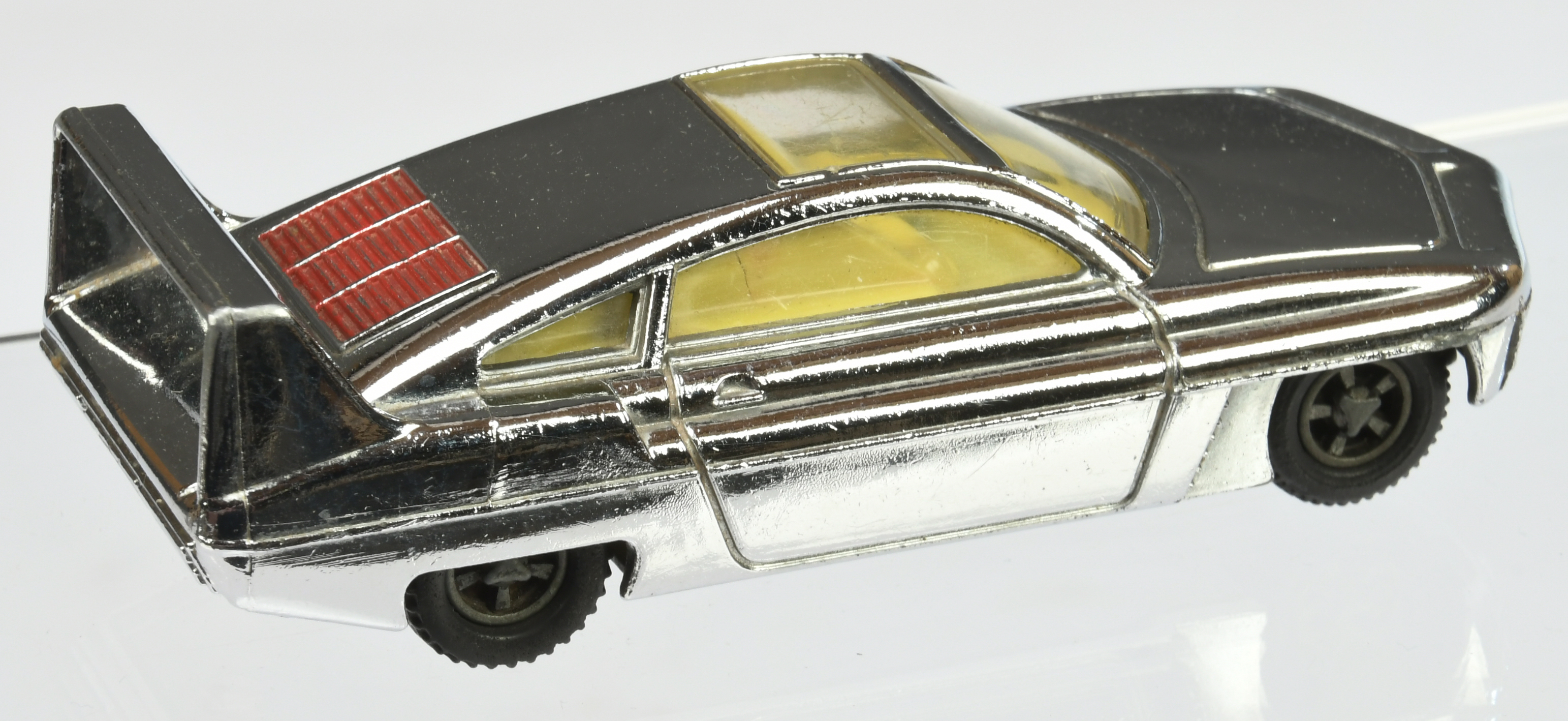 Dinky Toys 108 "Joe 90" Sam's Car - Chrome plated body, yellow interior,  thin paint finish red e... - Image 2 of 2