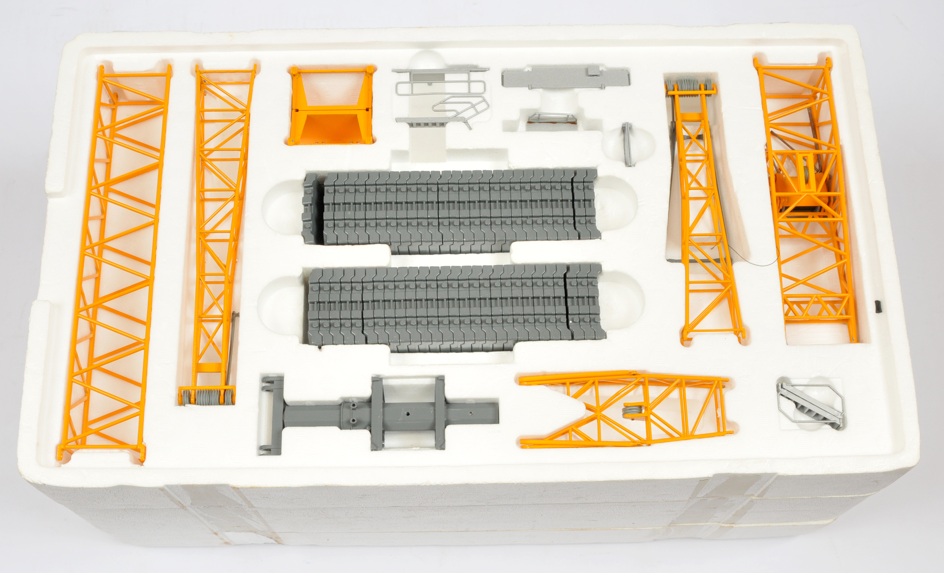 Conrad Models (1/50th) 2736/0 Liebherr LR 1750 Crawler Mobile Crane - Deep Yellow and grey - Near... - Bild 4 aus 4