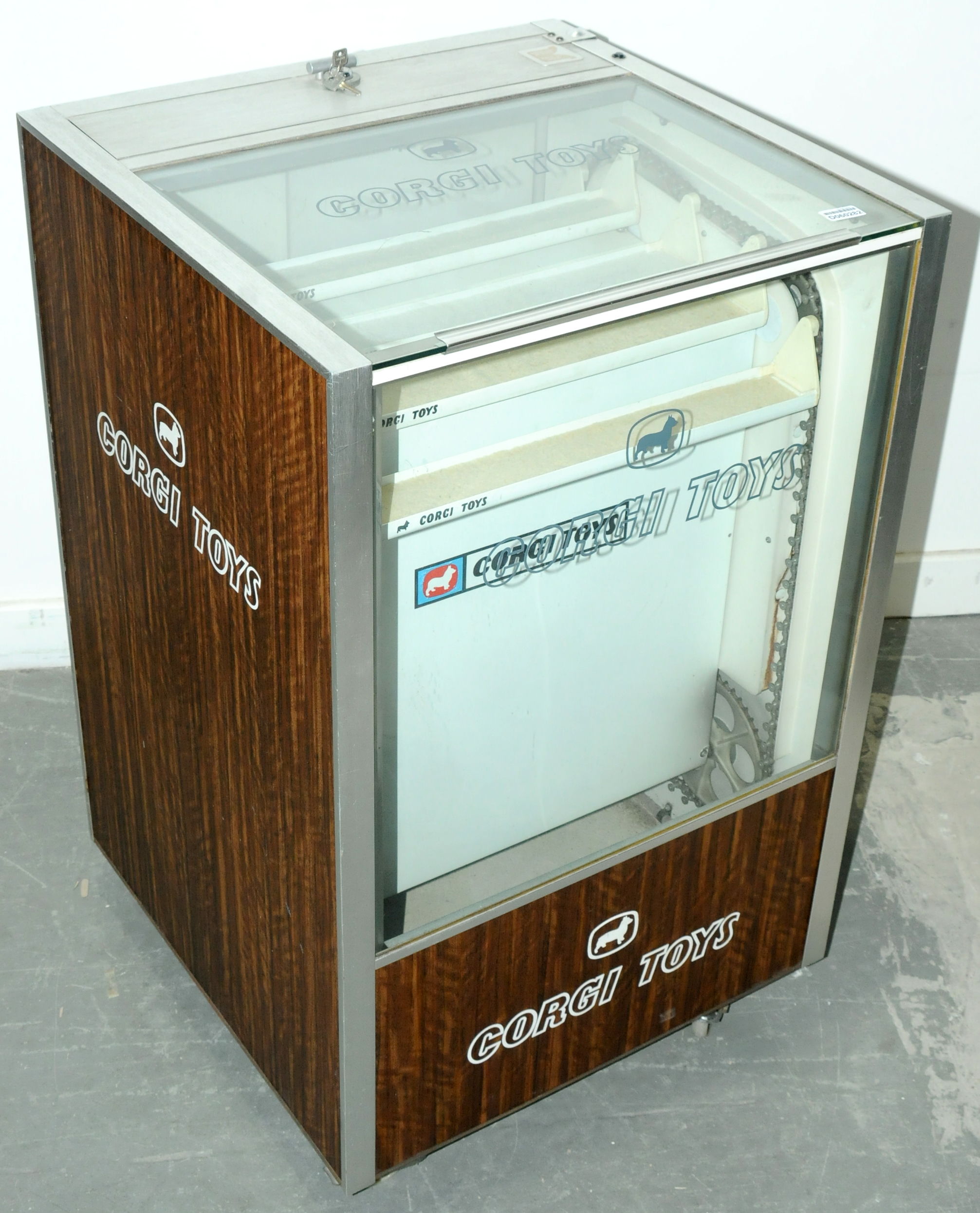 Corgi Toys Revolving Shop Display Cabinet - freestanding mobile display cabinet on wheels, glass ...