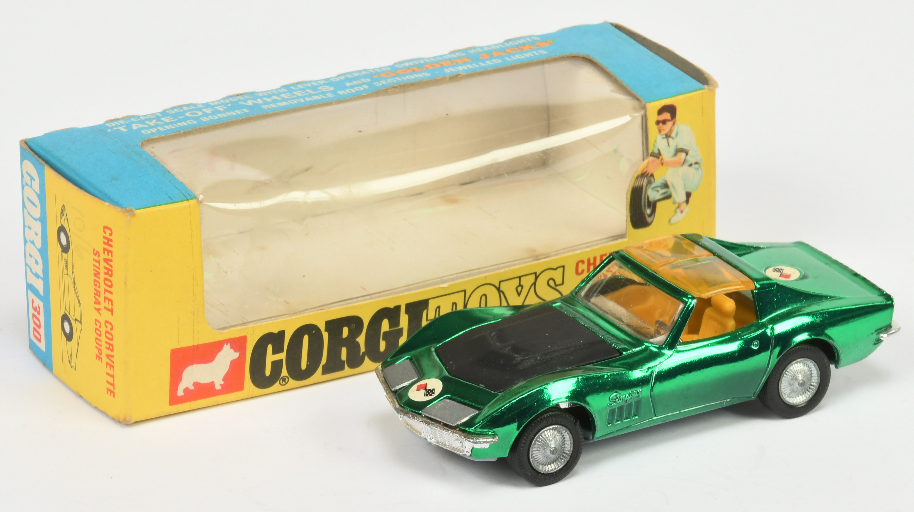 Corgi Toys 300 Chevrolet Corvette Stingray - Metallic green body, black bonnet, amber roof panel ...