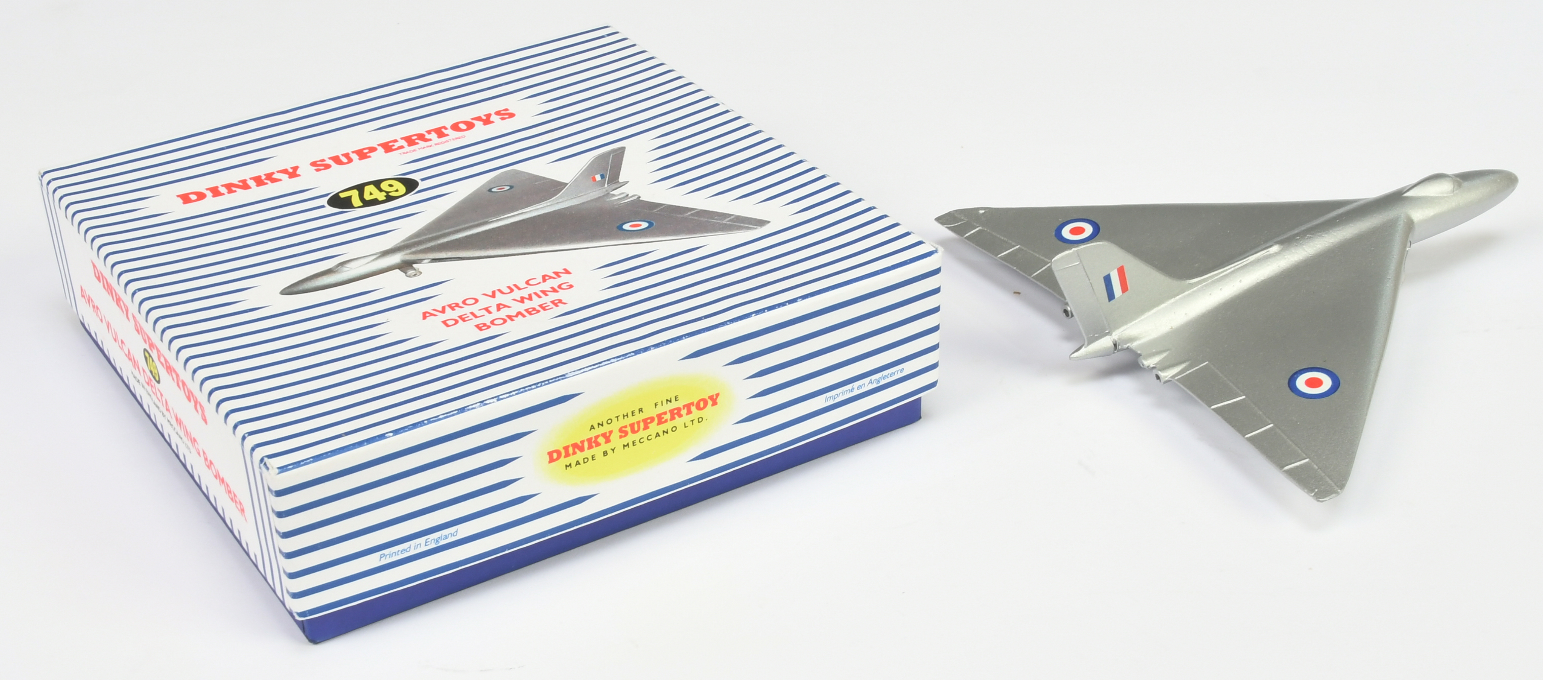 Dinky Toys (white Metal Recent Copy Issue) - 749 Vulcan Bomber - Silver with "RAF" roundels - Image 2 of 2