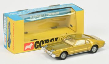 Corgi Toys  276 Oldsmobile Toronado - Metallic lime, cream interior, grey plastic tow hook and "G...