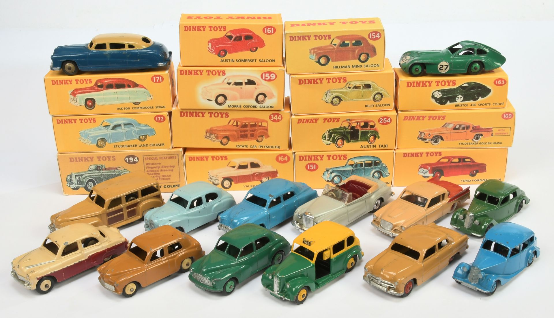 Dinky Toys Group To Include - 194 Bentley Coupe, 151 Austin Somerset, 344 Plymouth Estate car -  ...