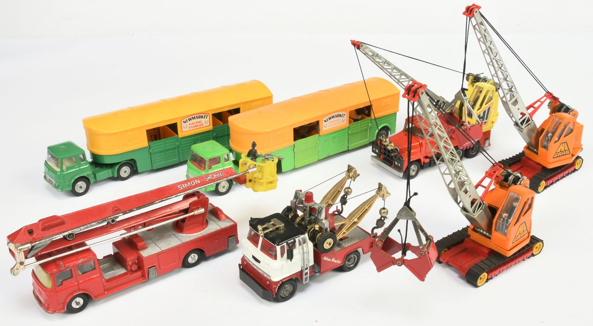 Corgi Toys Unboxed Group To Include  Bedford Horse Box "Newmarket Stables" - Green and yellow, "H...