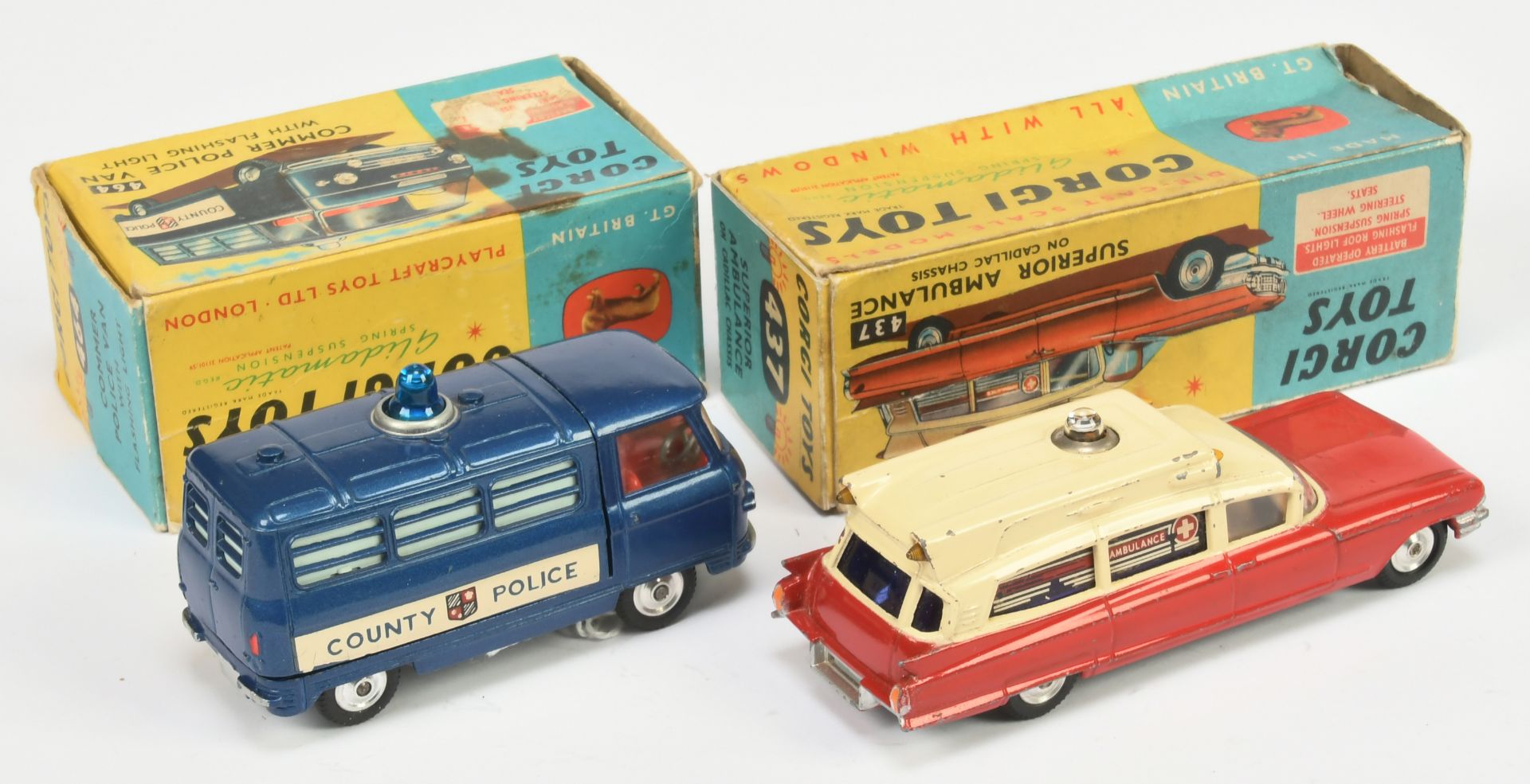Corgi Toys 437 Superior "Ambulance" - Two-Tone Cream and red, brown interior, silver trim, spun h... - Bild 2 aus 2