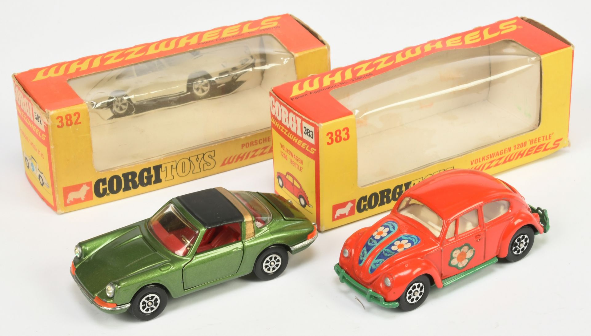 Corgi Toys Whizzwheels 382 Porsche 911 Targa - Green body, black roof panel with gold band, red i...