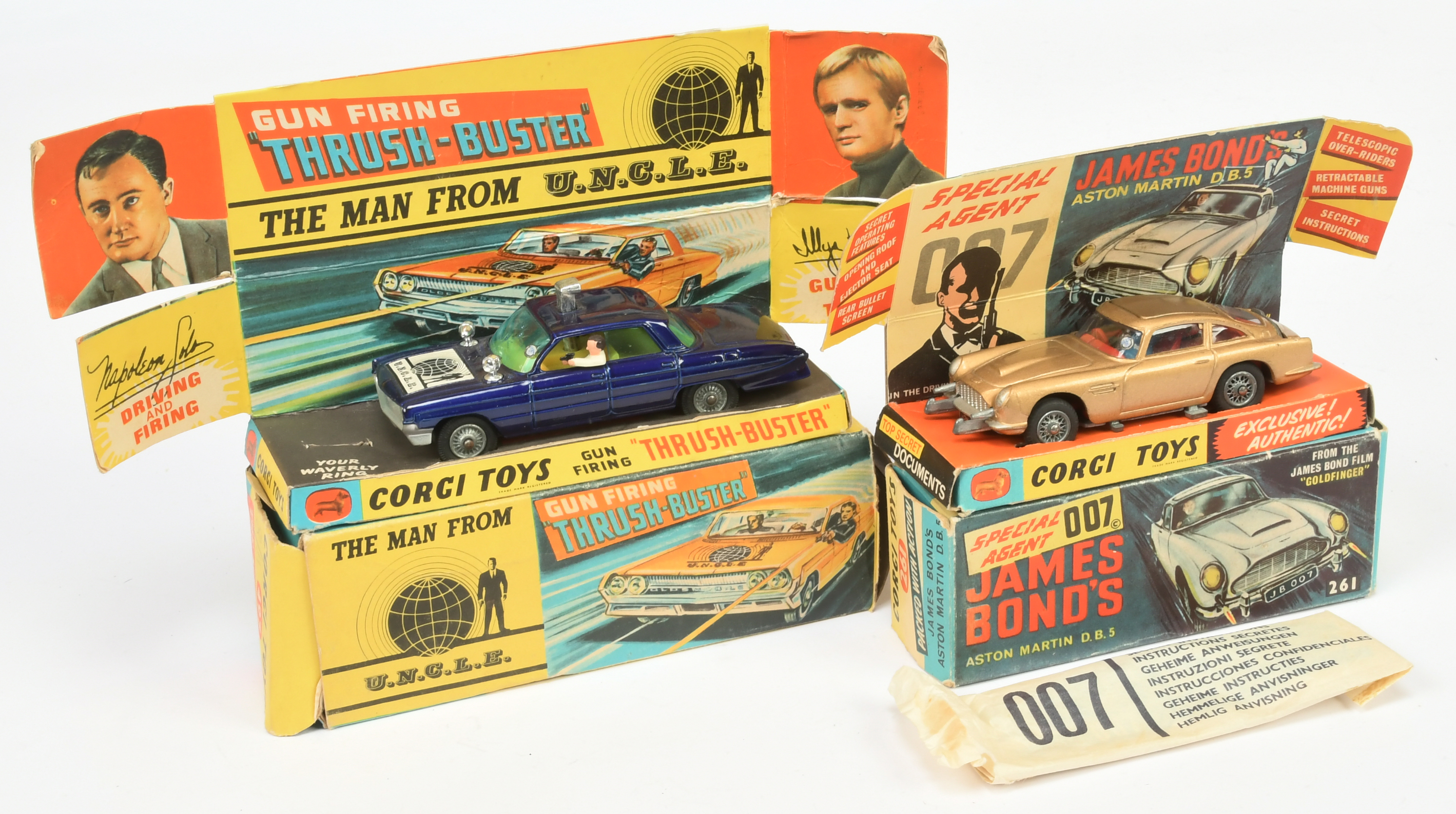 Corgi Toys A pair - (1) 261 "James Bond" Aston Martin Taken From The Film "Goldfinger" - Gold bod...