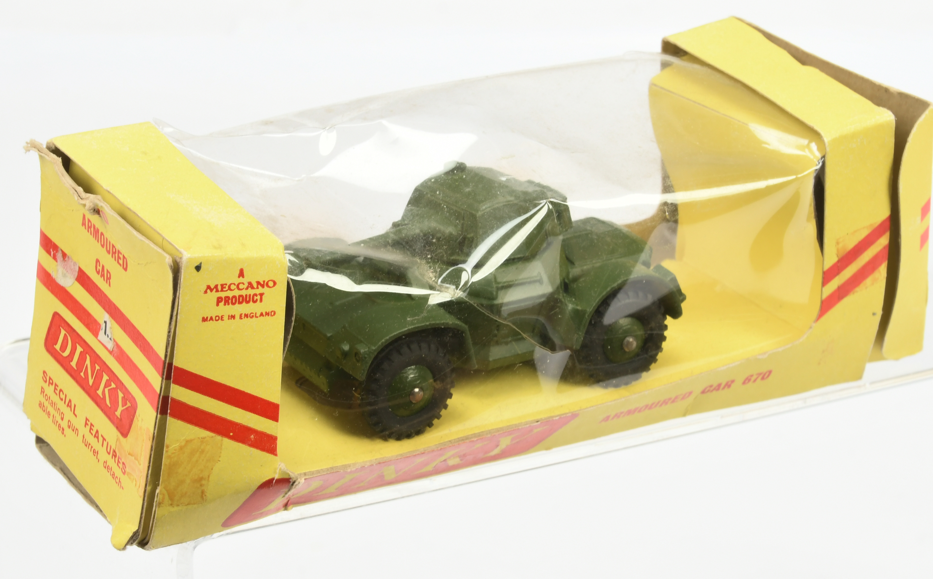 Dinky Toys Military 670 Armoured Car - Green including rigid hubs  - Image 2 of 2