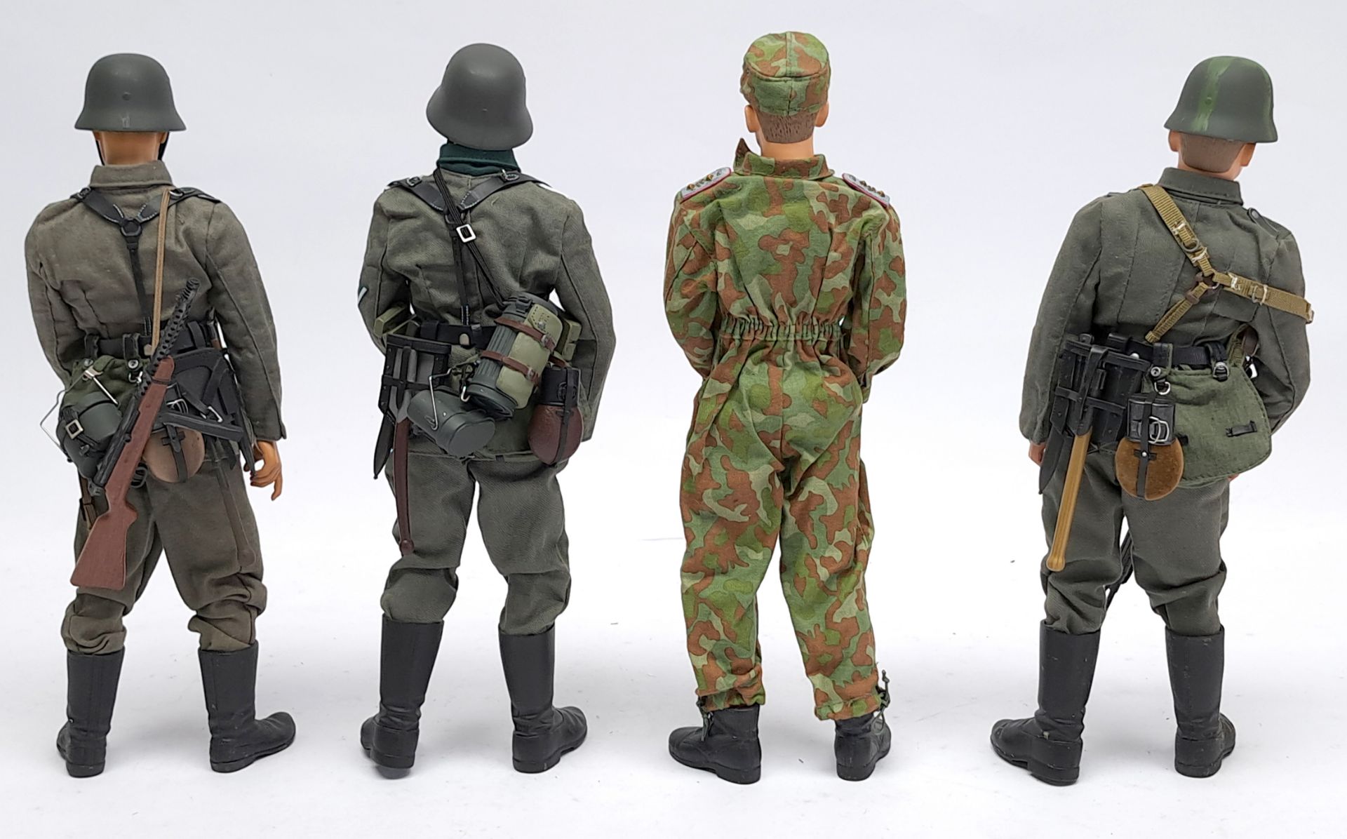 Dragon Models or Similar 12" (1:6th Scale) loose/unboxed Action Figures, all are wearing German F... - Bild 2 aus 2