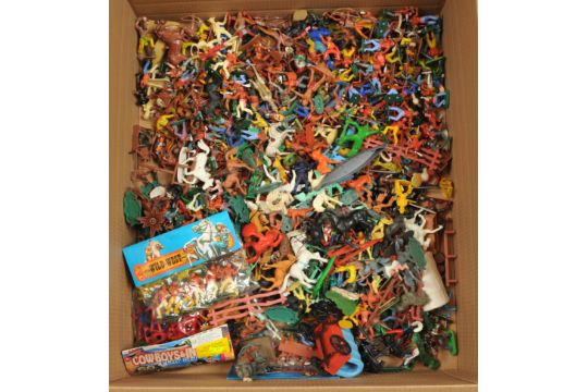 An Unbranded Group of Wild West Plastic Figures