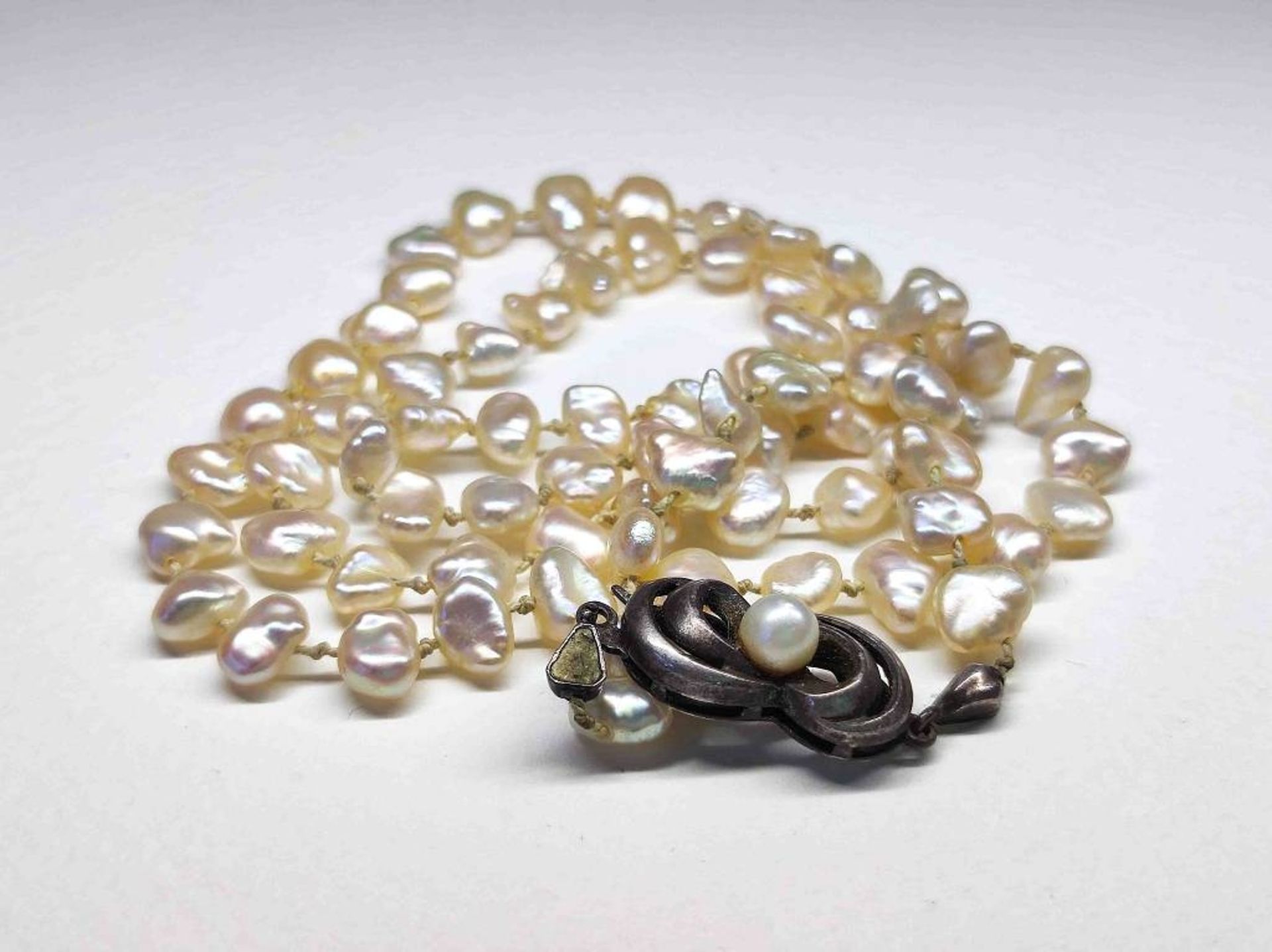 Antike Perlmutt Perlenkette - Bild 2 aus 3
