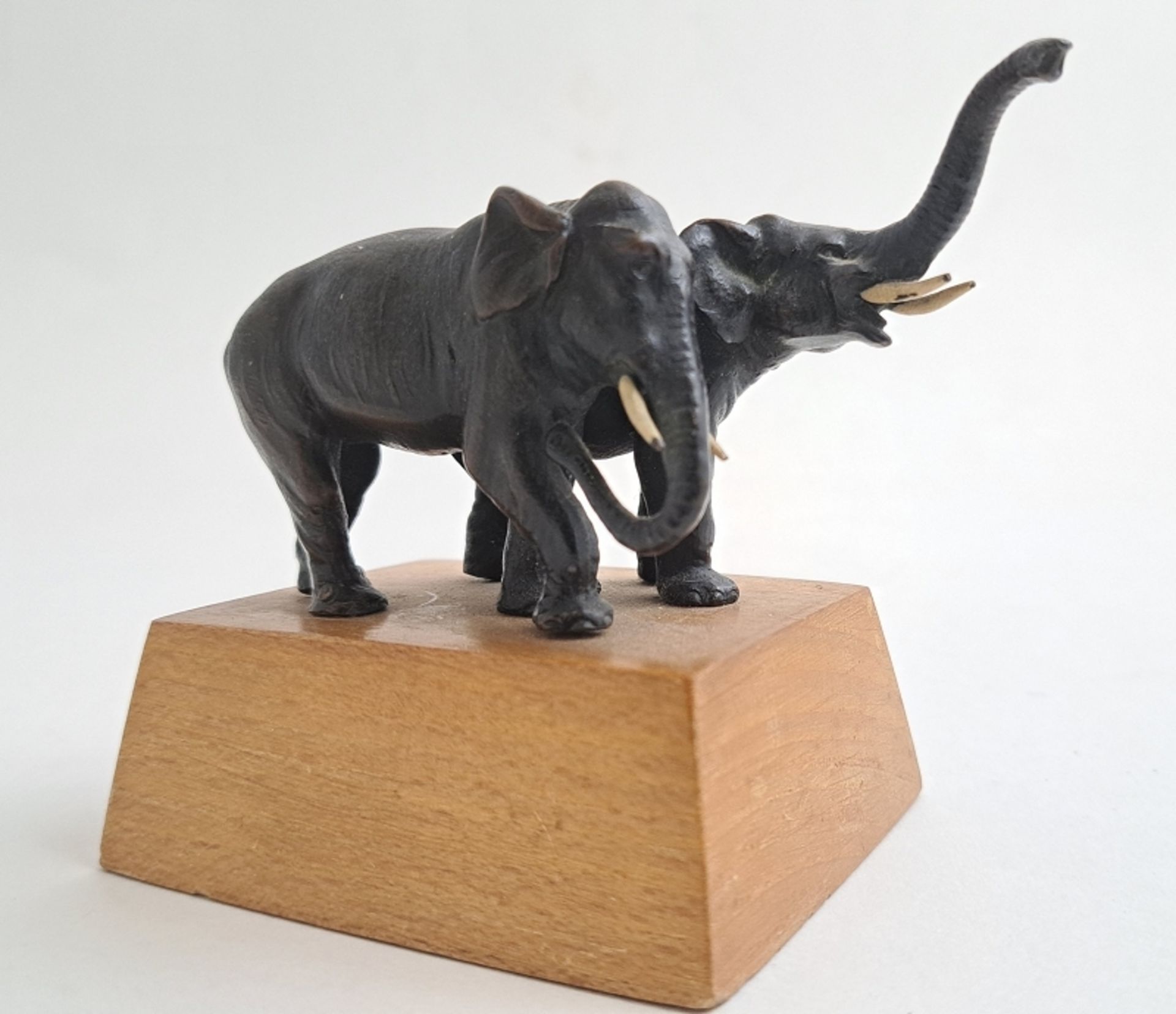 Paar antike Bronze Elefanten - Bild 5 aus 10