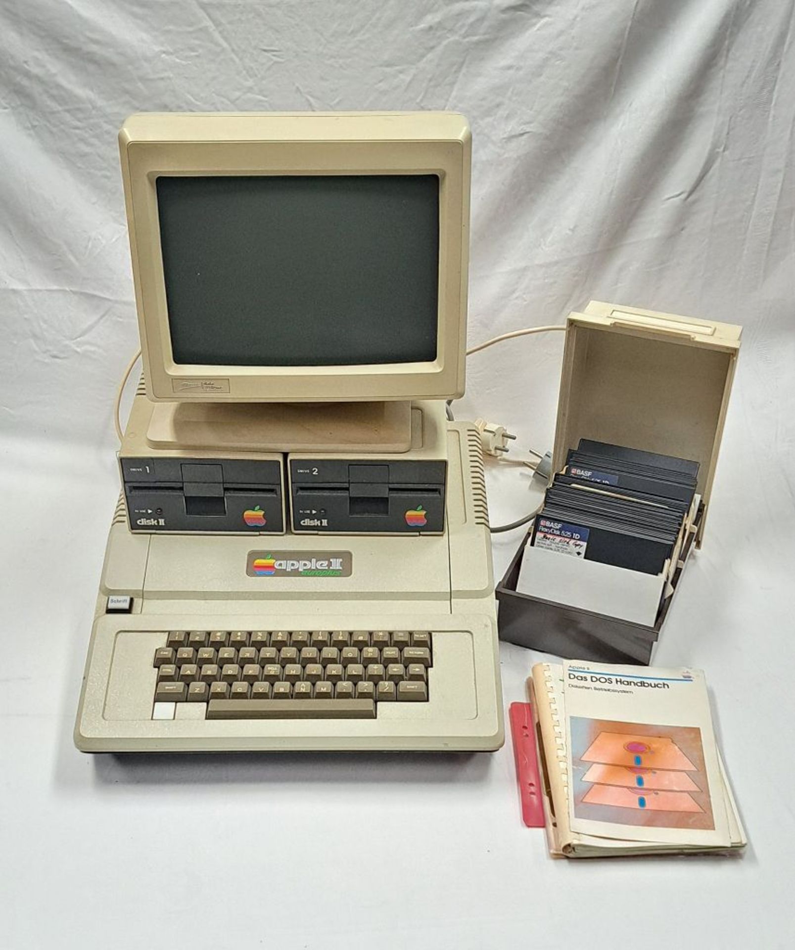 Vintage Computer Apple 2 PC