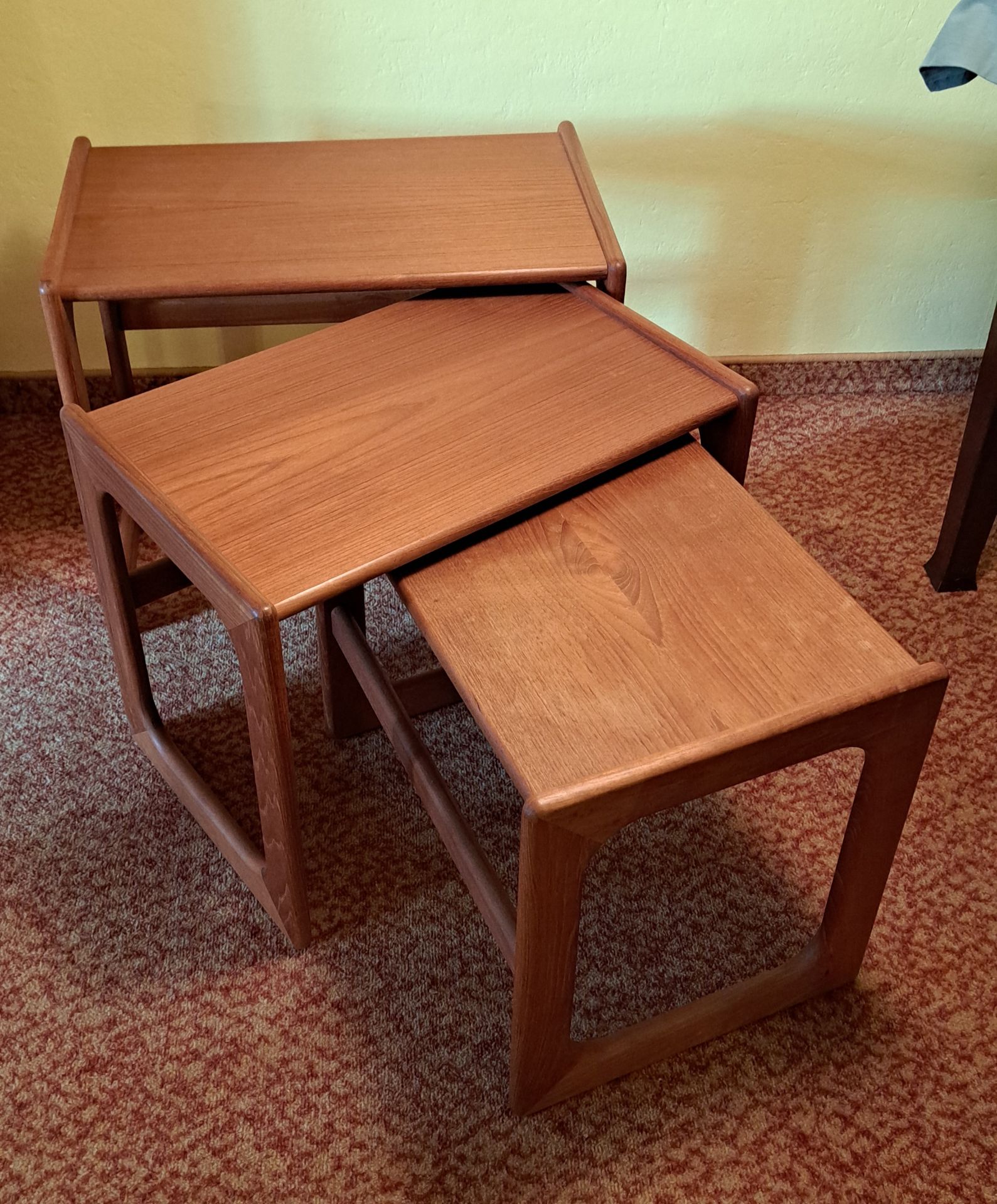 Mid Century 3-tlg. Set Teak Satztische Dänisch