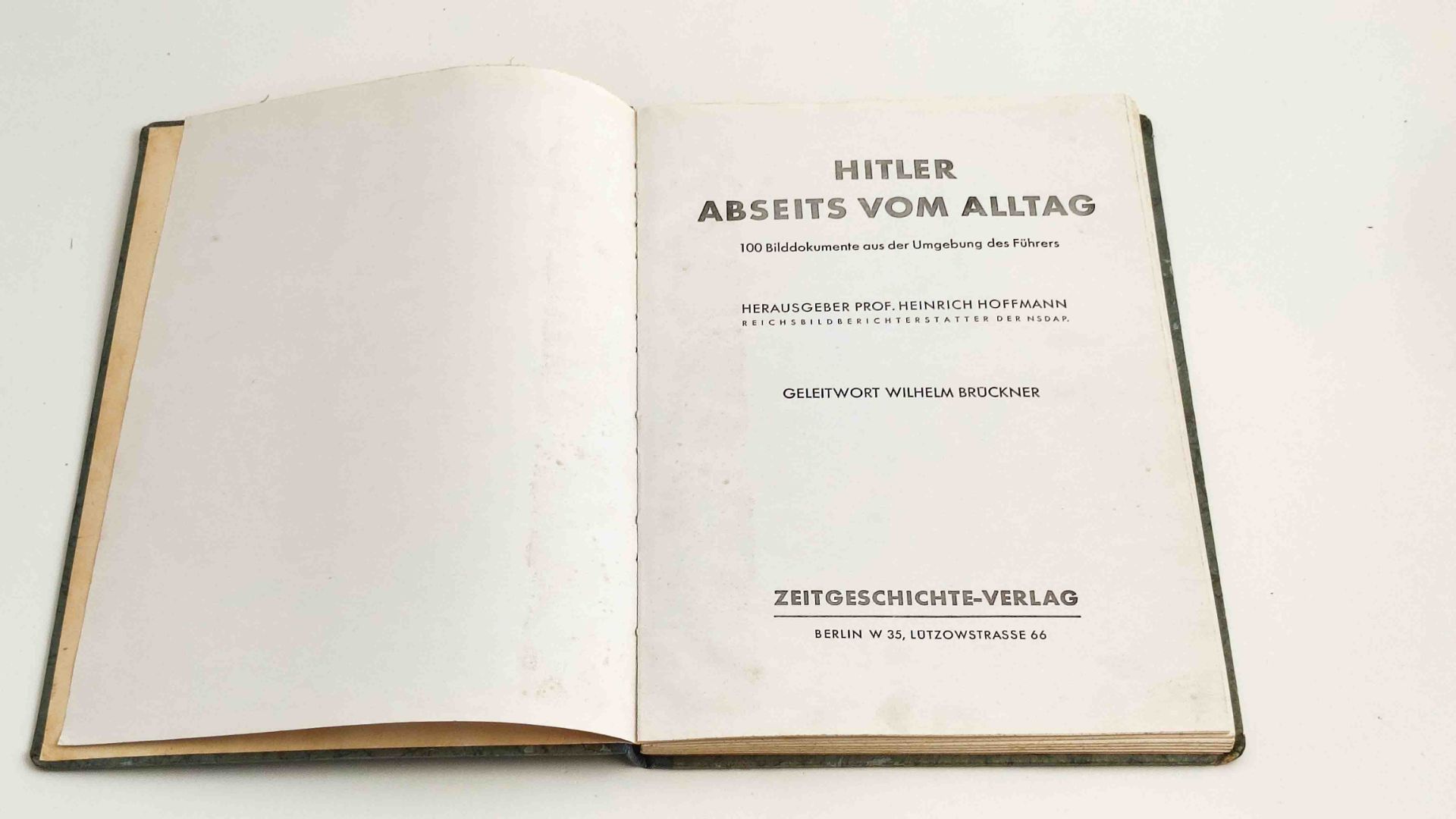 WKII Buch Hitler abseits vom Alltag