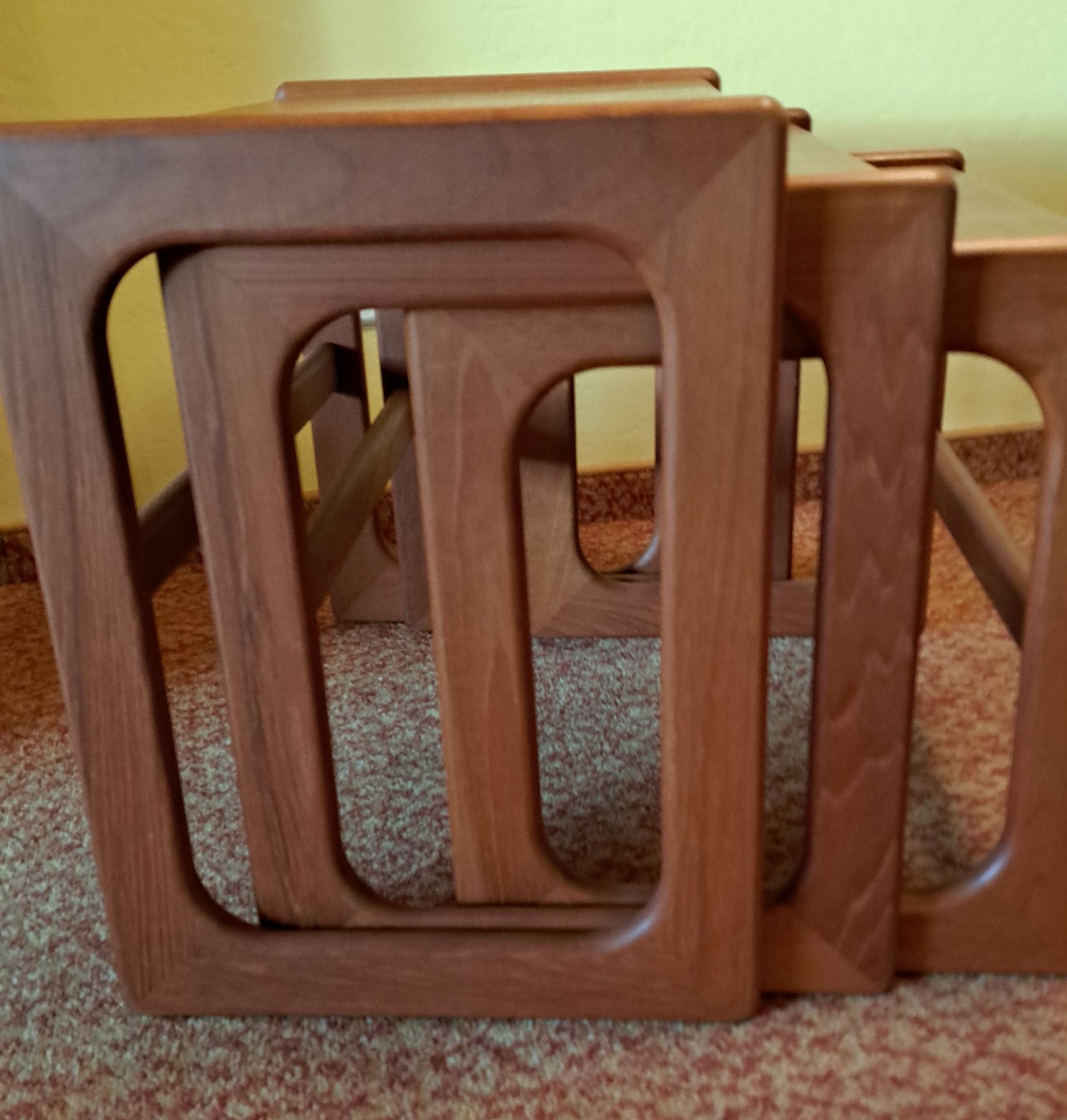 Mid Century 3-tlg. Set Teak Satztische Dänisch - Image 2 of 9