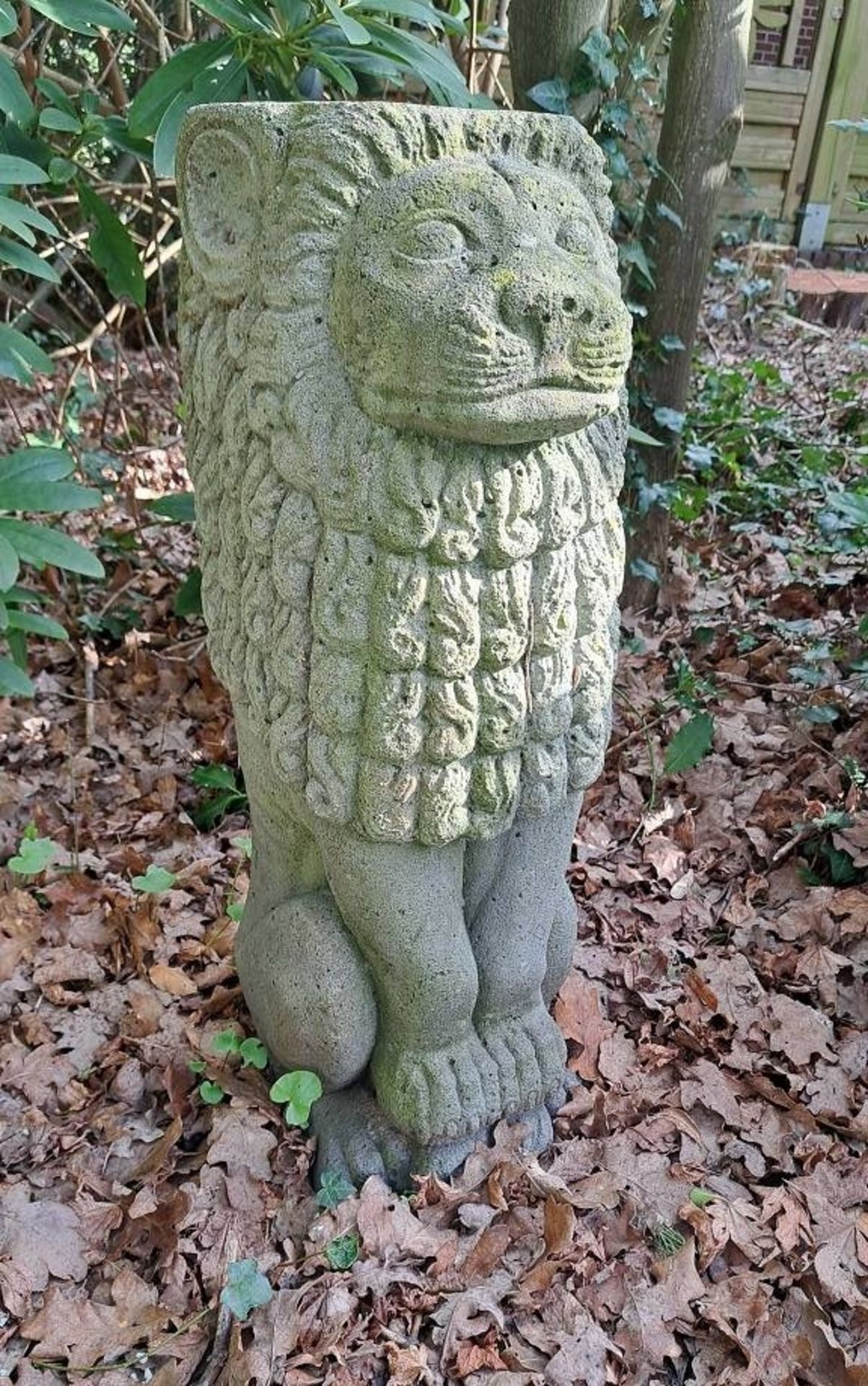 Massiver Park Löwe Skulptur - Bild 2 aus 3