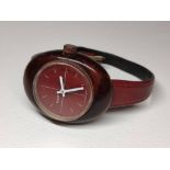 Rote Buler Vintage Armbanduhr