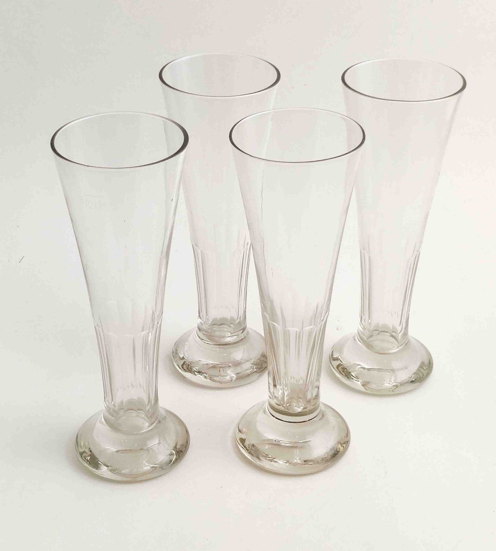 4 Stk. antike Gläser
