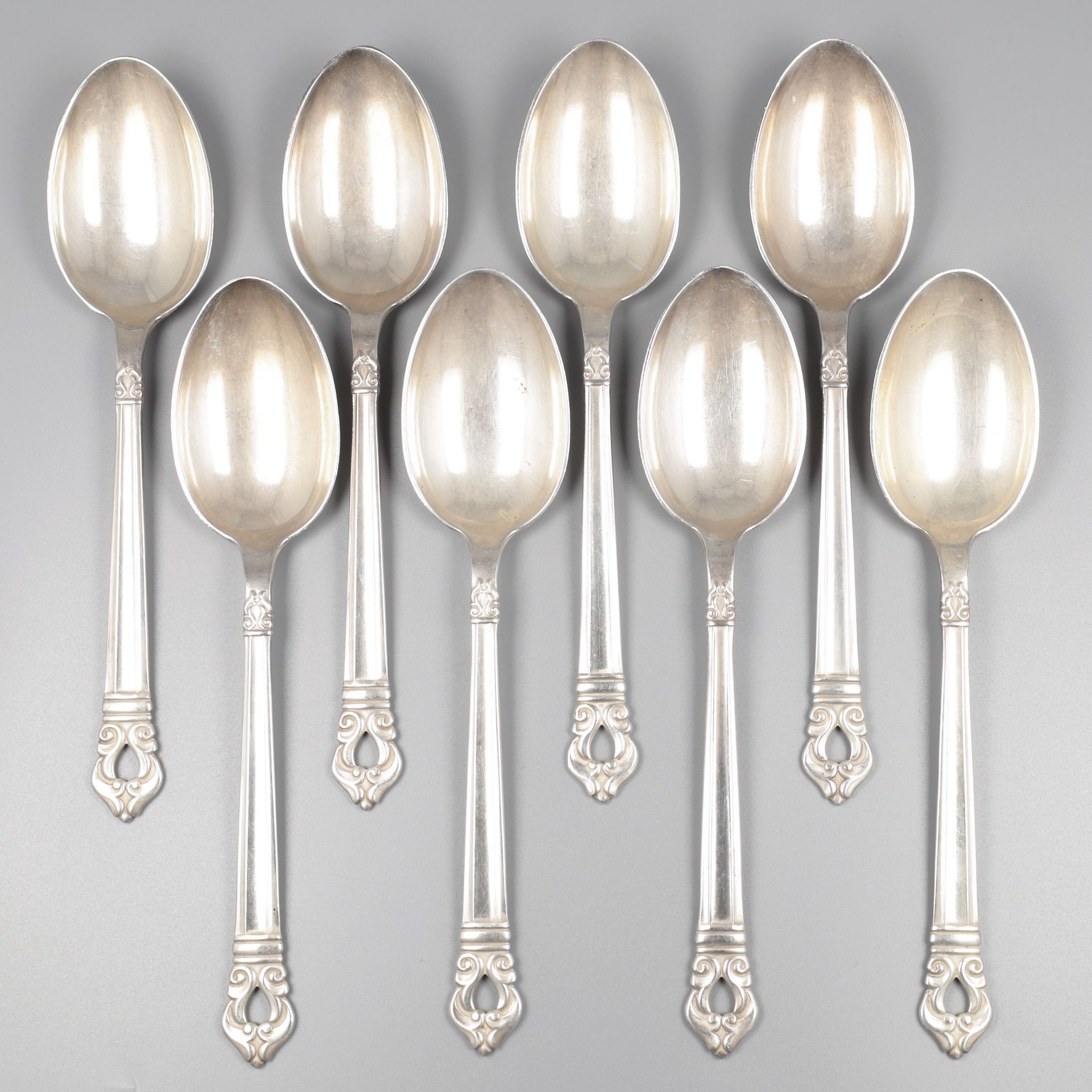 8-piece set of dinner spoons, model Royal Danish at Codan S.A. (Mexico), silver.
