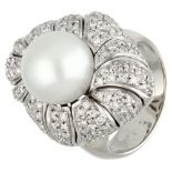 18K White gold turban ring set with approx. 1.10 ct. diamond and South Sea pearl