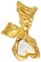 Helga Kordt 18K yellow gold brooch set with approx. 0.08 ct. diamond and baroque pearl.