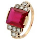 No Reserve - 14K rose gold Art Deco style ring set with Verneuil ruby ​​and old cut diamond.