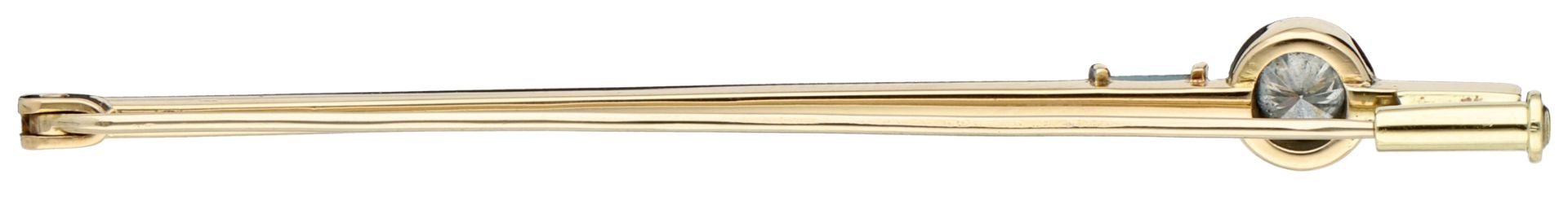 No Reserve - 14K Yellow Gold bar brooch set with approx. 0.29 ct. diamond and synthetic sapphire - Bild 3 aus 3