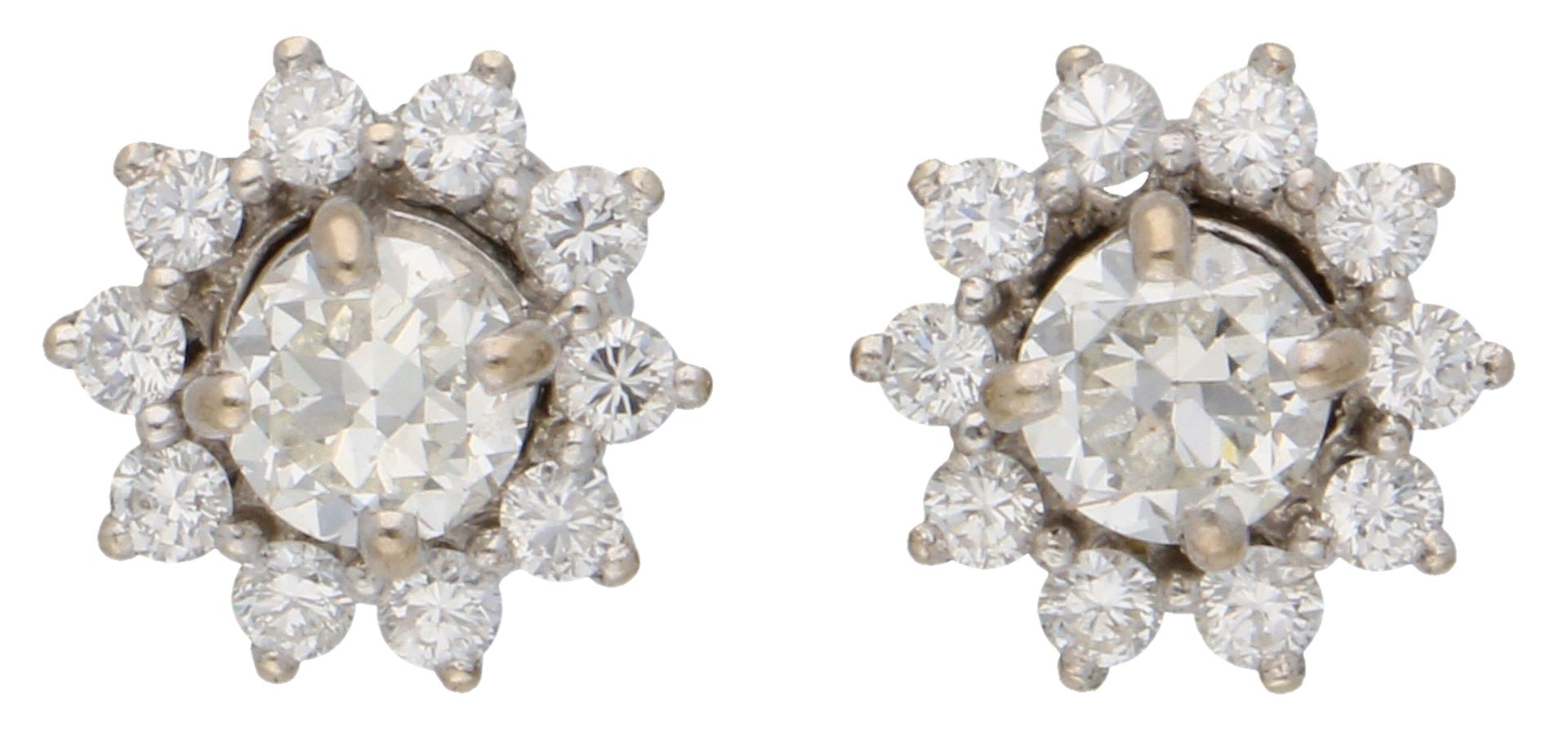 No Reserve - 14K White gold rosette earrings set with approx. 1.1 ct. diamond.
