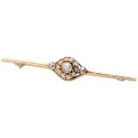 No Reserve - 14K Yellow gold bar brooch with rose diamond.