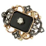 No Reserve - 14K Gold / silver vintage ring with diamond and onyx.