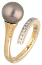 No Reserve - 14K. Yellow gold asymmetric ring with Tahiti pearl and diamond.