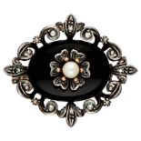 No Reserve - Gold/silver Portuguese brooch set with a cultivated pearl and rose cut diamonds.
