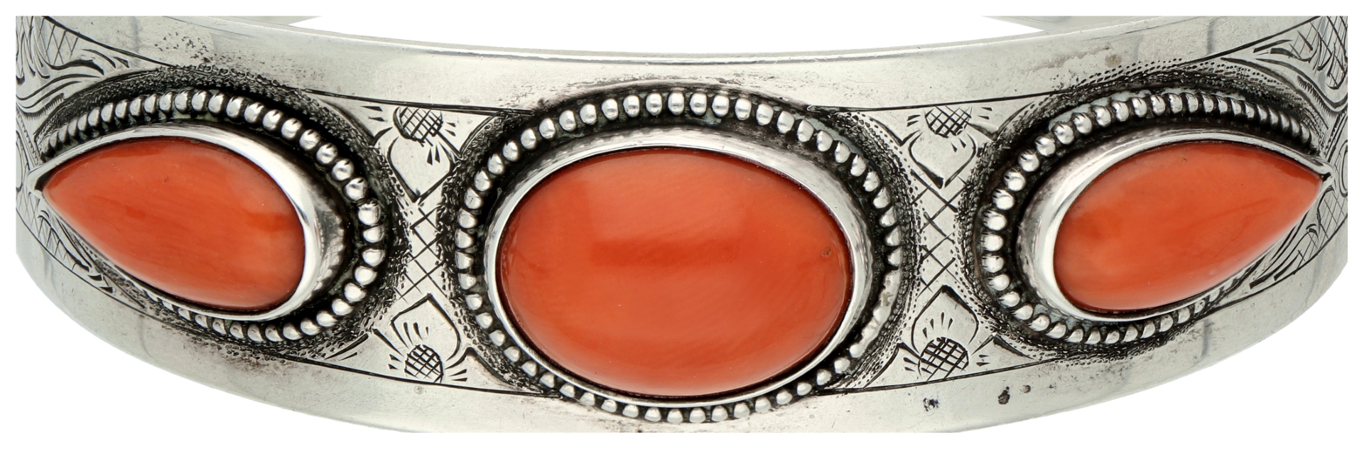 No Reserve - Silver bangle bracelet with red coral. - Image 2 of 4