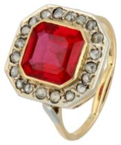 No Reserve - 14K Yellow gold Art Deco style ring with Verneuil ruby ​​and rose diamond.