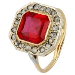 No Reserve - 14K Yellow gold Art Deco style ring with Verneuil ruby ​​and rose diamond.
