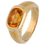 No Reserve - 18K Yellow gold ring with orange yellow citrine.