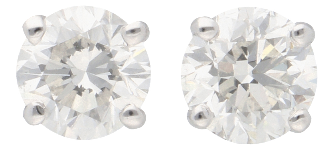 No Reserve - 18K White gold certified solitaire stud earrings set with approx. 2 ct. diamonds.